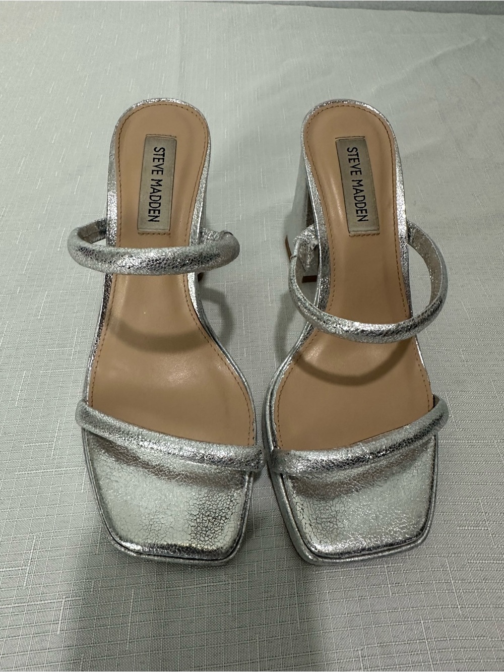 Steve Madden Silver Sandals Size 6M - Picture 2 of 8